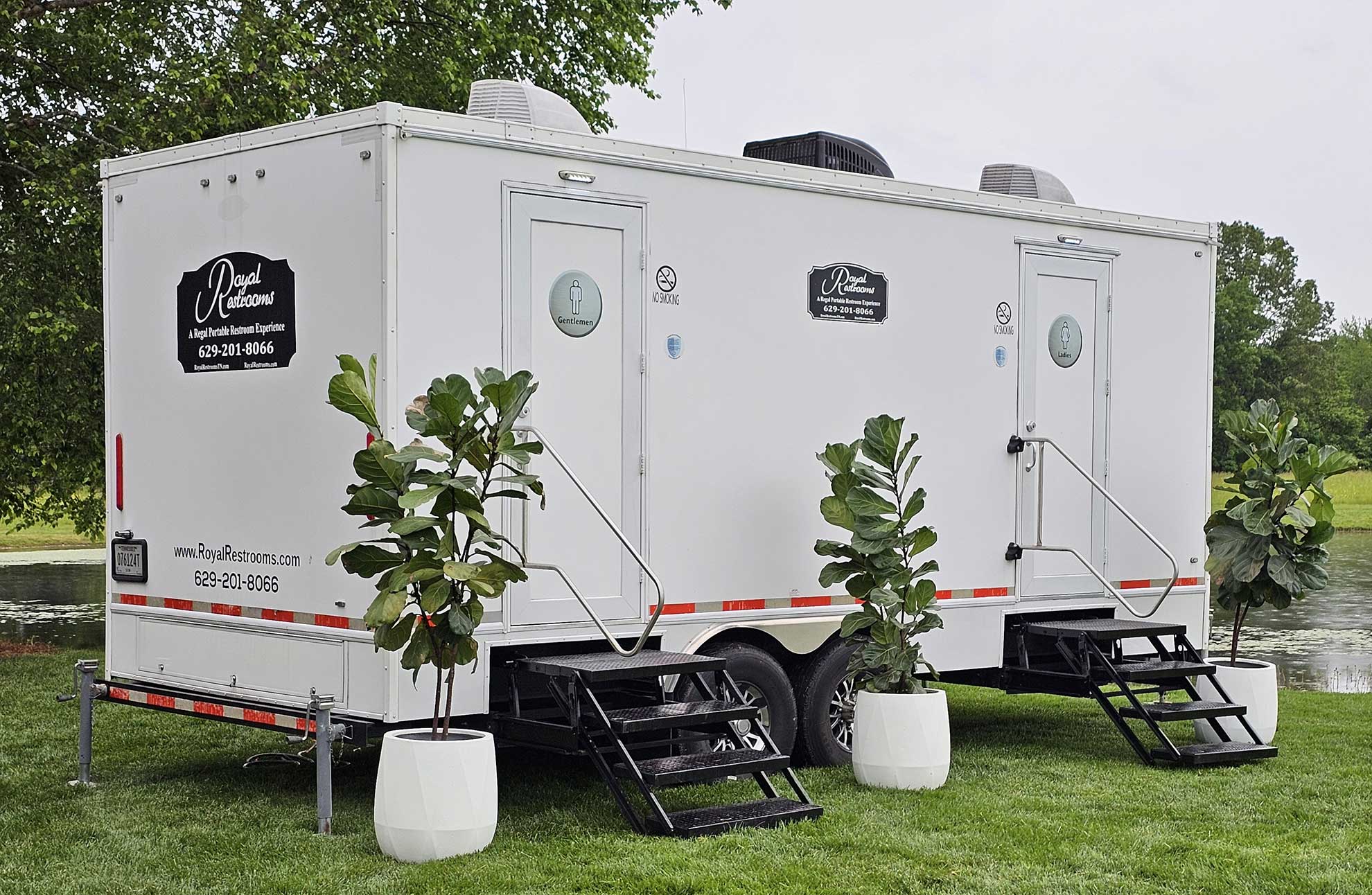 tennesee-royal-restrooms-header-iamge